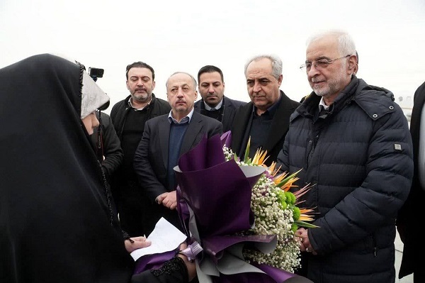 ورود وزیر کشور با استقبال استاندار آذربایجان شرقی