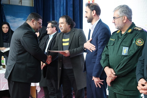 اختتامیه جشنواره استانی شعر دفاع مقدس در کهگیلویه و بویراحمد+ تصاویر