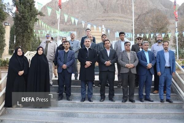 معاون وزیر آموزش و پرورش با حضور در گلزار شهدای کرمان یاد شهدا را گرامی داشت+تصاویر معاون وزیر آموزش و پرورش با حضور در گلزار شهدای کرمان یاد شهدا را گرامی داشت+تصاویر