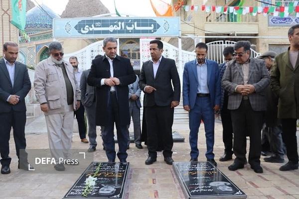 معاون وزیر آموزش و پرورش با حضور در گلزار شهدای کرمان یاد شهدا را گرامی داشت+تصاویر معاون وزیر آموزش و پرورش با حضور در گلزار شهدای کرمان یاد شهدا را گرامی داشت+تصاویر