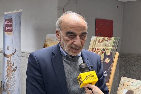 عامل اصلی پیروزی انقلاب و عبور از فتنه‌ها، حضور آگاهانه مردم است