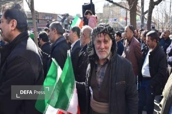 حضور آگاهانه در راهپیمایی ۲۲ بهمن پیام اقتدار و همبستگی را به جهان مخابره می‌کند