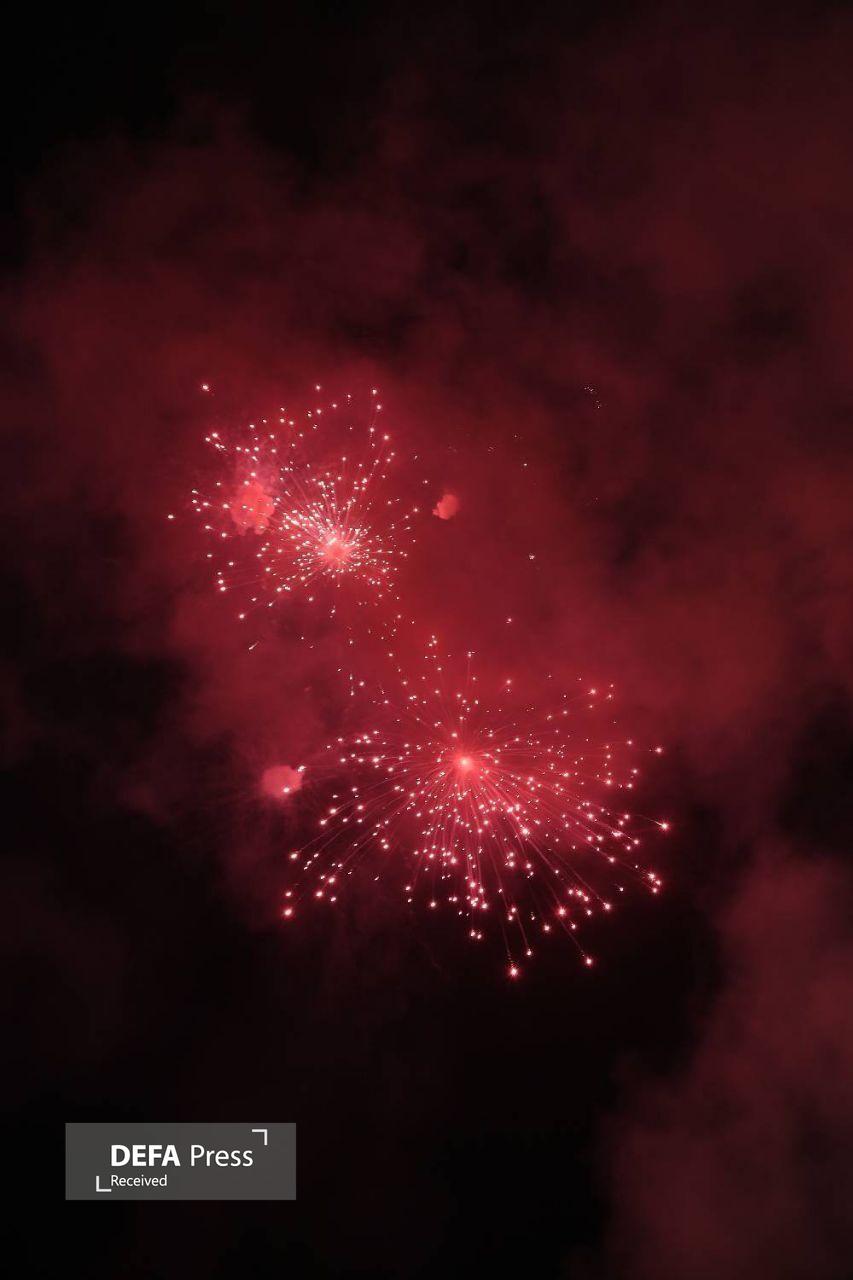 نورافشانی باشکوه در محوطه موزه ملی انقلاب اسلامی و دفاع مقدس نورافشانی باشکوه در محوطه موزه ملی انقلاب اسلامی و دفاع مقدس