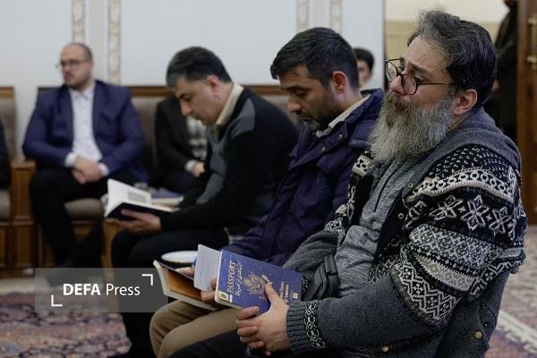 رونمایی از کتاب «شاهدی از آمریکا» در مشهد + تصاویر