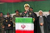 دریادار ایرانی: حضور مردم از مهم‌ترین مؤلفه‌های اقتدار کشور است