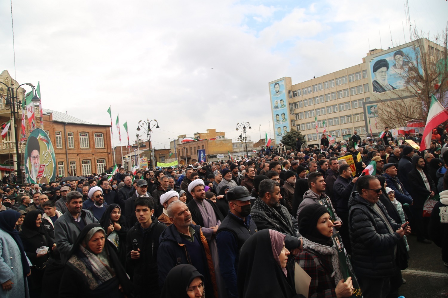 فیلم/حضور پرشور مردم ارومیه در راهپیمایی ۲۲ بهمن