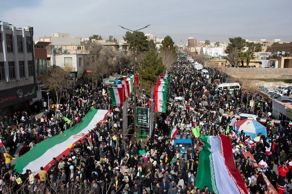 تصاویر| سمنان یکپارچه حماسه شد؛ دشمن‌شکنی در سالروز پیروزی انقلاب
