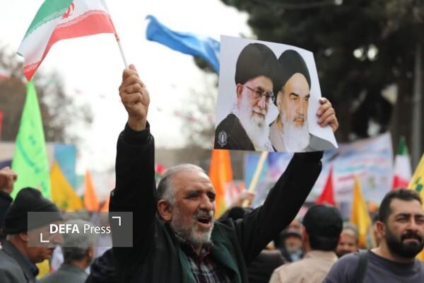 راهپیمایی باشکوه ۲۲ بهمن با حضور پرشور مردم در خراسان‌شمالی برگزار شد+ تصاویر