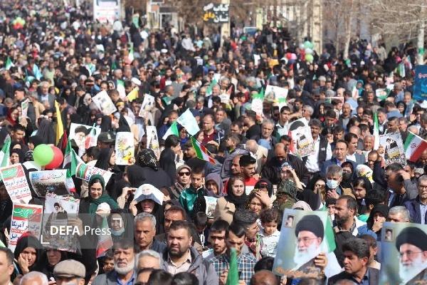 ملت پای ایران ایستاد؛ راهپیمایی ۲۲ بهمن ۱۴۰۴ تماشایی بود ملت پای ایران ایستاد؛ راهپیمایی ۲۲ بهمن ۱۴۰۴ تماشایی بود