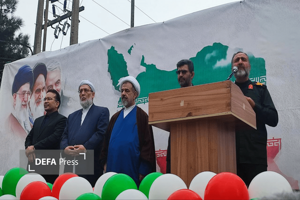 پیشنهاد مذاکره ترامپ نشان از ضعف آمریکا در برابر ایران است پیشنهاد مذاکره ترامپ نشان از ضعف آمریکا در برابر ایران است