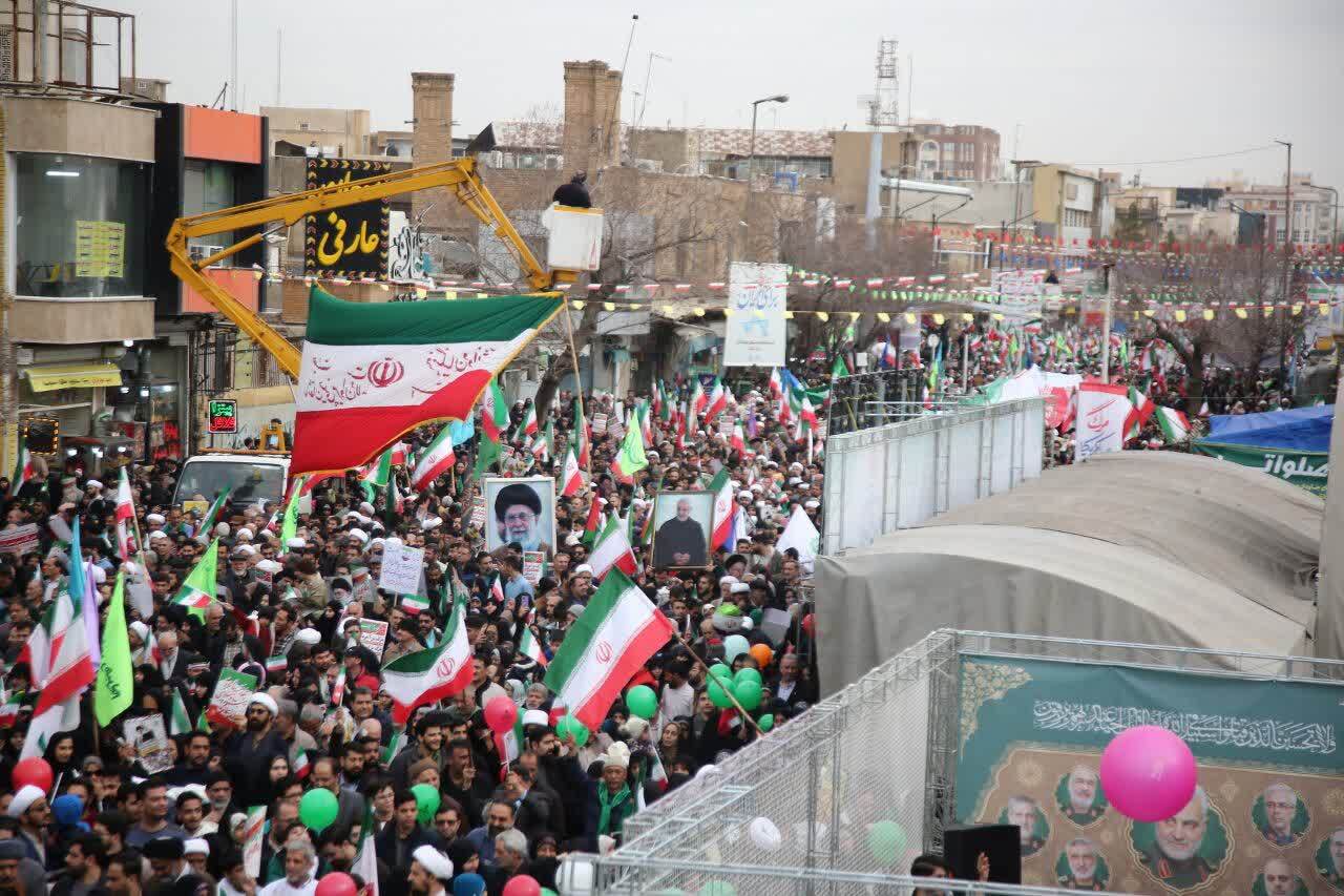 تصاویر/ شور و نشاط راهپیمایی ۲۲ بهمن در خاستگاه انقلاب