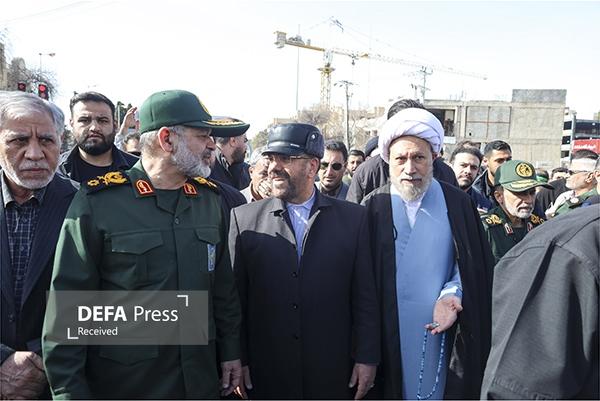 مردم با انسجام و همدلی، سنگری مستحکم در برابر تهدید خارجی ایجاد میکنند مردم با انسجام و همدلی، سنگری مستحکم در برابر تهدید خارجی ایجاد میکنند