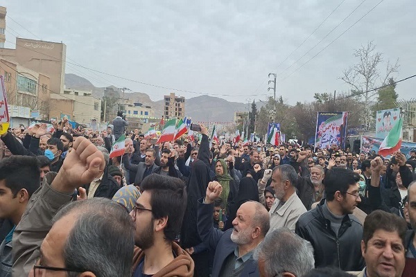 یاداشت/ از تحریم تا تهدید؛ ملت ایران در ۲۲ بهمن یک‌صدا شد. /پیام روشن راهپیمایی ۲۲ بهمن: ایران ایستاده است