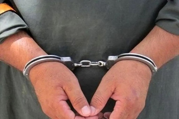 تبعه بيگانه در لباس سربازي دستگير شد