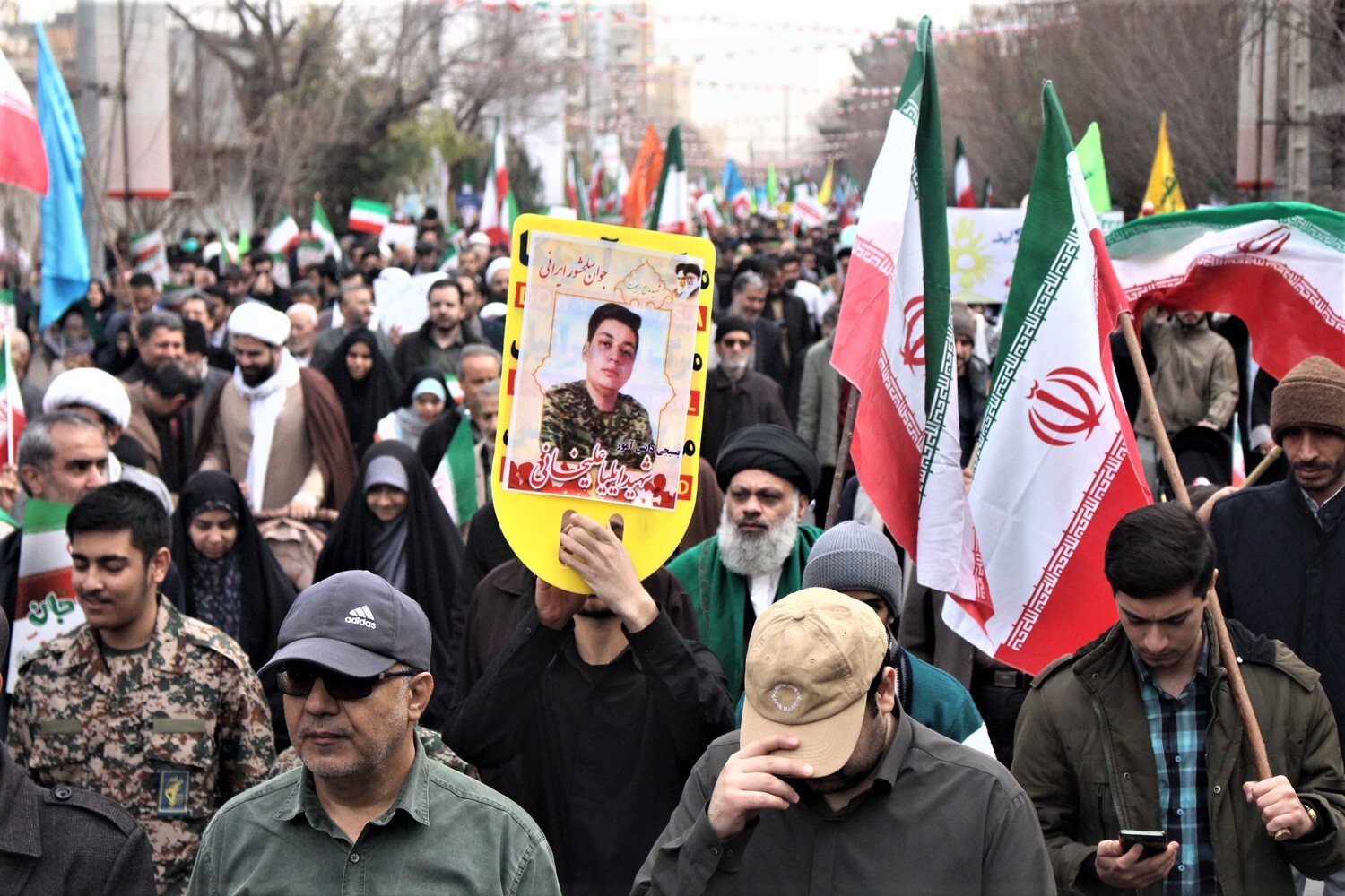 راهپیمایی ۲۲ بهمن قدرت، عزت و وفاداری ملت ایران را به رخ جهانیان کشید