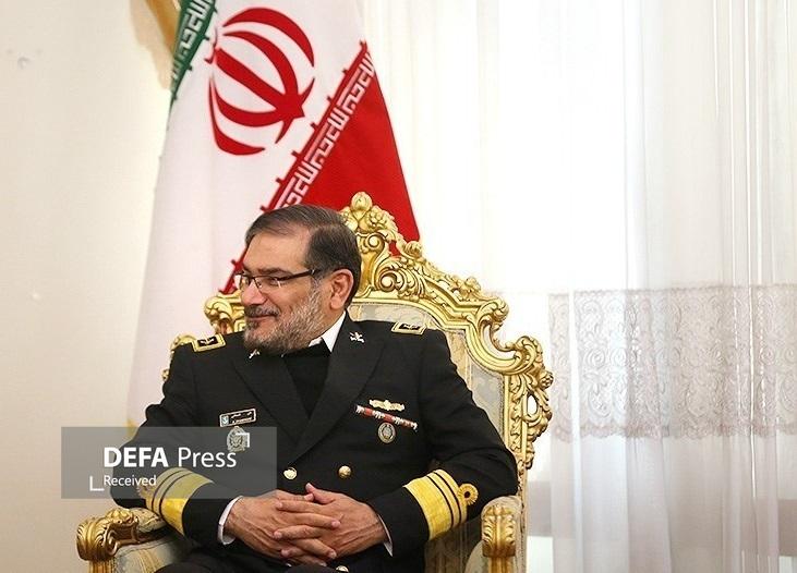 دریابان شمخانی: قدرت موشکی، خط قرمز ایران است دریابان شمخانی: قدرت موشکی، خط قرمز ایران است