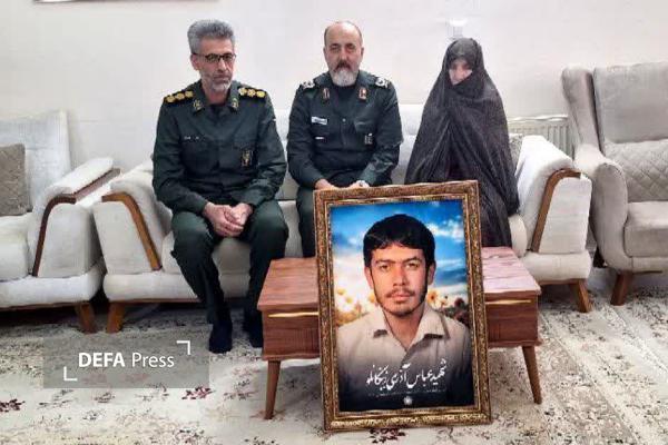 دیدار جانشین فرمانده سپاه حضرت جوادالائمه (ع) خراسان شمالی با خانواده معظم شهدا