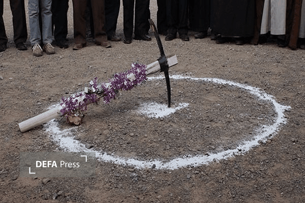 ساخت مدرسه خیرساز «انقلاب» در گمیشان آغاز شد ساخت مدرسه خیرساز «انقلاب» در گمیشان آغاز شد