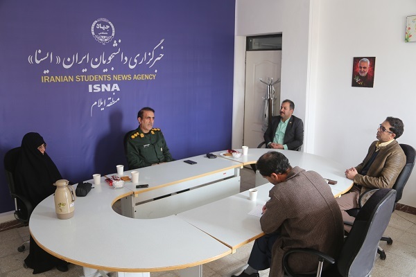 در راهپیمایی ۲۲ بهمن مردم با بصیرت تمام به میدان آمدند