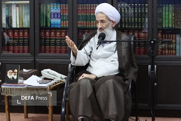 آیت الله محمدی لائینی: پیروزی ملت ایران در گرو انسجام ملی و تبعیت از ولایت است آیت الله محمدی لائینی: پیروزی ملت ایران در گرو انسجام ملی و تبعیت از ولایت است