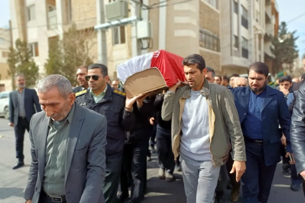 وداع باشکوه مردم البرز با جانباز ۷۰ درصد دفاع مقدس