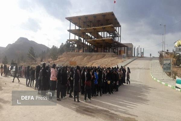 بازدید دانش‌آموزان از موزه دفاع مقدس و مقاومت خراسان شمالی