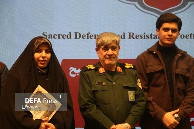 برگزیدگان جشنواره استانی شعر و داستان دفاع مقدس و مقاومت مشخص شد برگزیدگان جشنواره استانی شعر و داستان دفاع مقدس و مقاومت مشخص شد