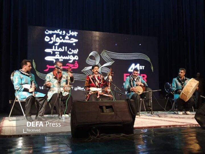 استقبال لرستانیها از شب اول جشنواره موسیقی فجر استقبال لرستانیها از شب اول جشنواره موسیقی فجر