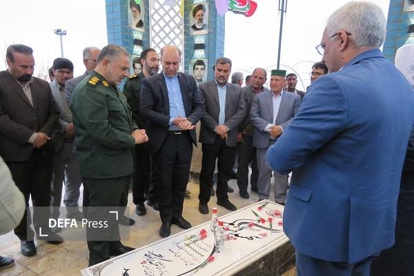 افتتاح یادمان شهید گمنام شهر سده+ تصاویر افتتاح یادمان شهید گمنام شهر سده+ تصاویر