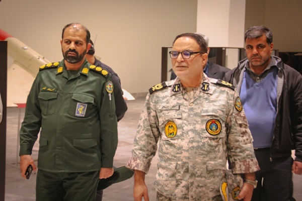 تصاویر/بازدید امیر سرتیپ دوم «طباخی» از موزه دفاع مقدس و مقاومت استان یزد