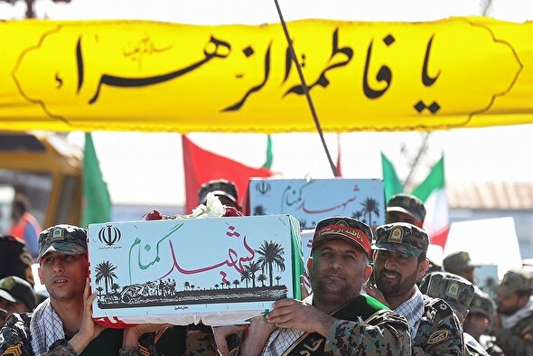 فیلم/ استقبال مردم خرمشهر از ۸۵ شهید تازه‌تفحص‌شده