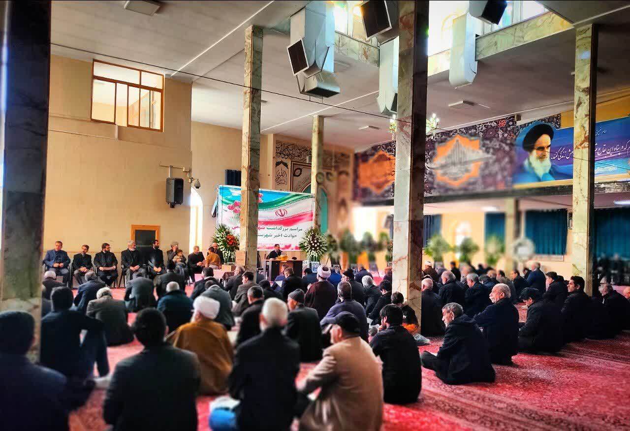 تصاویر/چهلم شهدای مردمی در زنجان برگزار شد