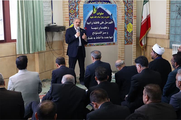 نماز، راهبر زندگی و تربیت دانش‌آموزان است/ تربیت مهارت‌های زندگی در کنار آموزش علمی