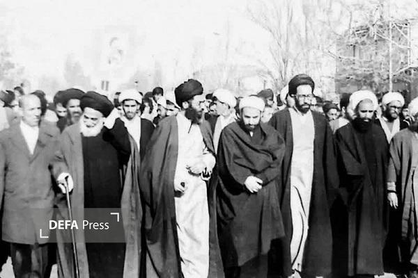 ماجرای آشنایی عالم سخنور خراسان با رهبر معظم انقلاب اسلامی در سال ۱۳۴۹ ماجرای آشنایی عالم سخنور خراسان با رهبر معظم انقلاب اسلامی در سال ۱۳۴۹