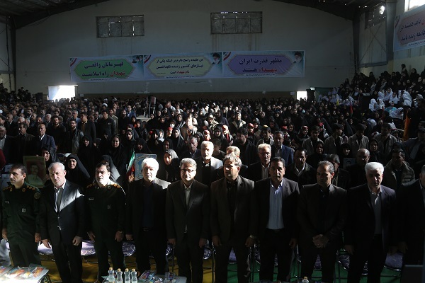 تصاویر ۱/ یادواره شهدای زمین فوتبال چوار برگزار شد