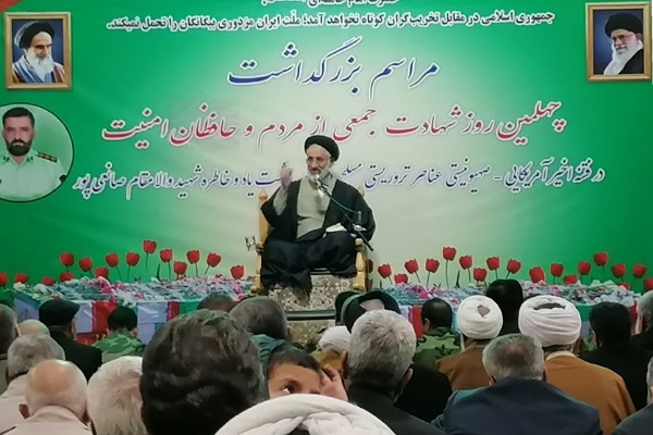 انقلاب اسلامی عزت از دست‌رفته ملت ایران را احیا کرد+تصاویر