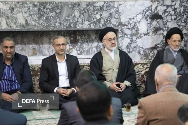 انقلاب اسلامی عزت از دست‌رفته ملت ایران را احیا کرد