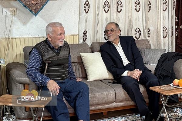 تکریم حماسه‌ساز «جنگل» و رزمنده گردان زرهی لشکر ۲۵ کربلا در آمل + تصاویر