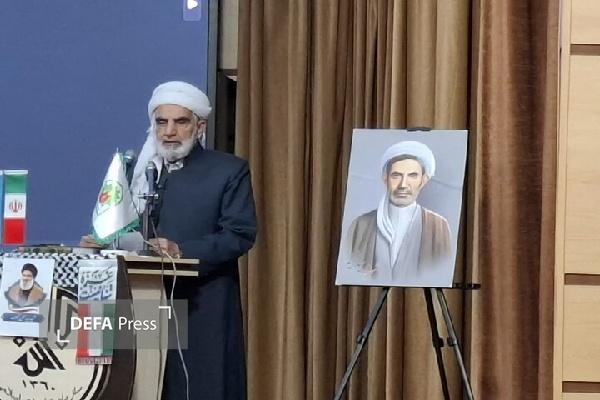 امام جمعه سنندج: شهدا با عمل خود پیام اتحاد را به جامعه مخابره کردند