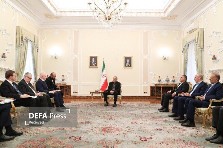 دیدار وزیر انرژی روسیه با پزشکیان؛ عزم ایران بر اجرای برنامه راهبردی دیدار وزیر انرژی روسیه با پزشکیان؛ عزم ایران بر اجرای برنامه راهبردی