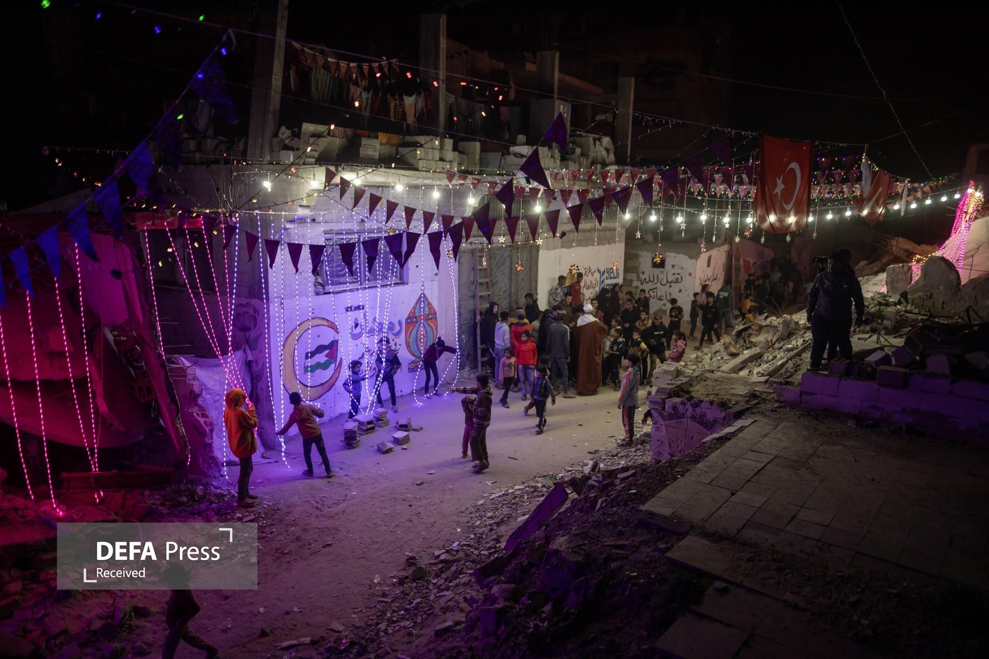 استقبال ساکنان نوار غزه از ماه مبارک رمضان+ تصاویر