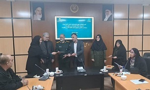 برگزاری آیین اختتامیه مرحله استانی چهارد همین دوره جایزه ادبی یوسف و بیست و هفتمین جشنواره شعر دفاع مقدس در لرستان+ عکس