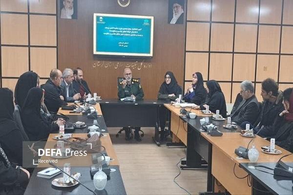 برگزاری آیین اختتامیه مرحله استانی چهارد همین دوره جایزه ادبی یوسف و بیست و هفتمین جشنواره شعر دفاع مقدس در لرستان+ عکس