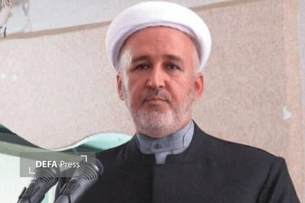 رهبر معظم انقلاب اسلامی پرچم‌دار عزت اسلام در عصر حاضر هستند