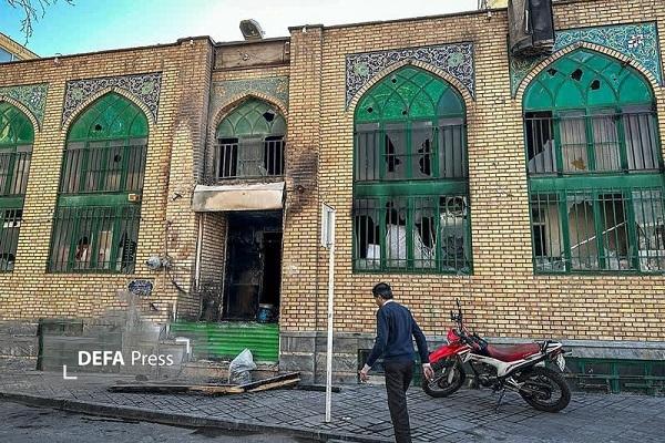 اکران مستند «حقیقت نمیسوزد» در مشهد اکران مستند «حقیقت نمیسوزد» در مشهد