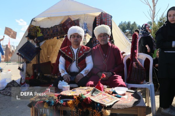 بازارچه دانش‌آموزی در موزه دفاع مقدس و مقاومت خراسان شمالی برپا شد