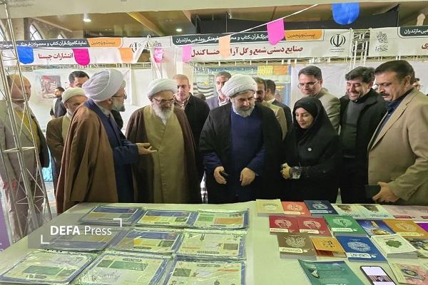 غرفه کتابخانههای عمومی مازندران؛ ترکیبی از هنر، کتابخوانی و فعالیتهای قرآنی غرفه کتابخانههای عمومی مازندران؛ ترکیبی از هنر، کتابخوانی و فعالیتهای قرآنی