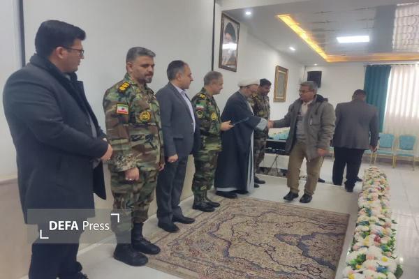 روحیه بالای خانواده شهدا و جانبازان برای همه ما درس و نشاندهنده مسیر مستقیم است. روحیه بالای خانواده شهدا و جانبازان برای همه ما درس و نشاندهنده مسیر مستقیم است.