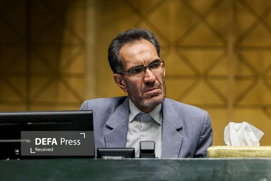 بیات: حمایت از دولت نباید به معنای نادیده گرفتن مطالبات معیشتی مردم باشد بیات: حمایت از دولت نباید به معنای نادیده گرفتن مطالبات معیشتی مردم باشد