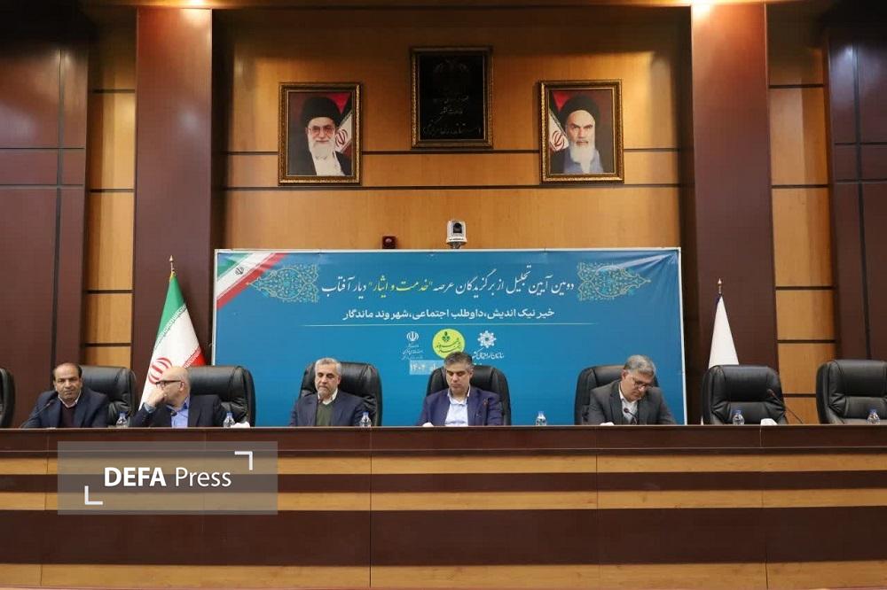 استاندار مرکزی: دشمن از خلأ‌های فرهنگی و اجتماعی برای نفوذ استفاده می‌کند+ تصویر